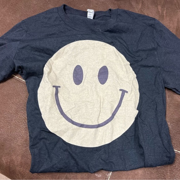 NWOT T Shirt - Picture 2 of 4